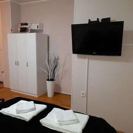 Apartment Aurora *